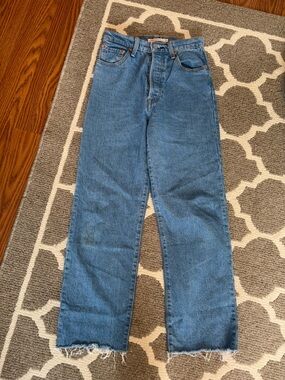 Levi’s Ribcage Straight Ankle size 26